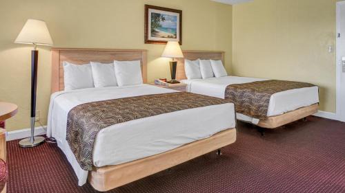 Standard Room with Two Double Beds - Gulf View