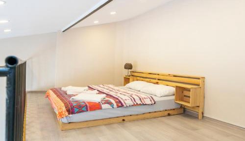 Deluxe King Suite