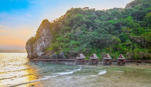 Water Villa with Free Roundtrip Lio Airport Transfers