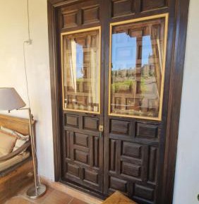 Twin Room Gallery 5