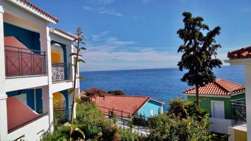Double or Twin Room with Partial Sea View