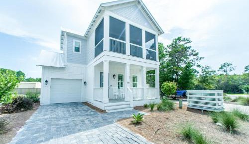 Four-Bedroom Holiday Home