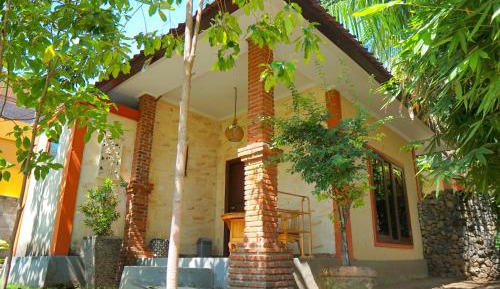 Deluxe Bungalow with Garden View