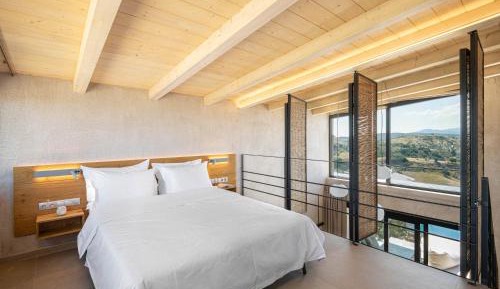 Mountain View Villa with Private Pool