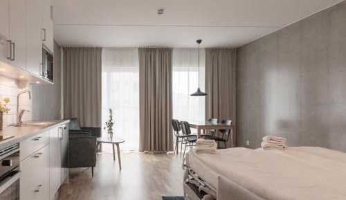 One-Bedroom Apartment with Balcony