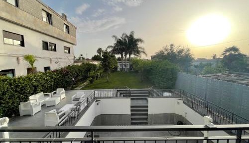 Apartment with Garden View