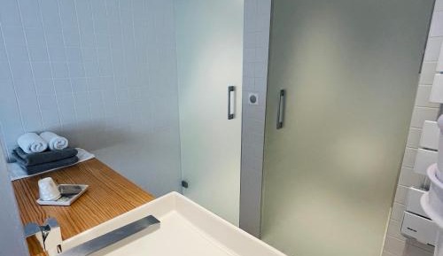 Twin Room with Shower