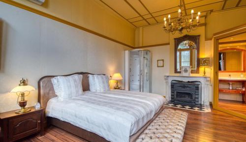 Prestige Room