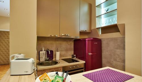 One-Bedroom Apartment with Balcony