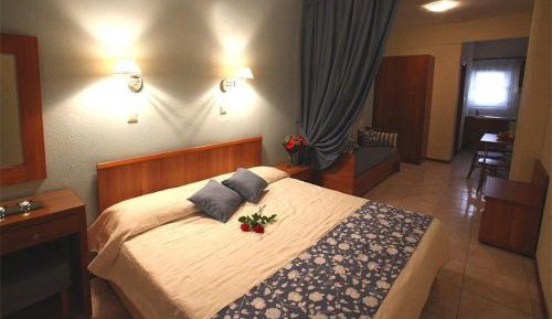 Basic Triple Room