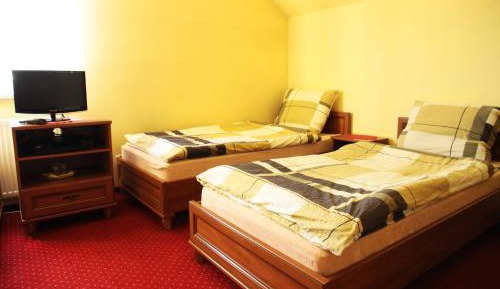 Basic Triple Room