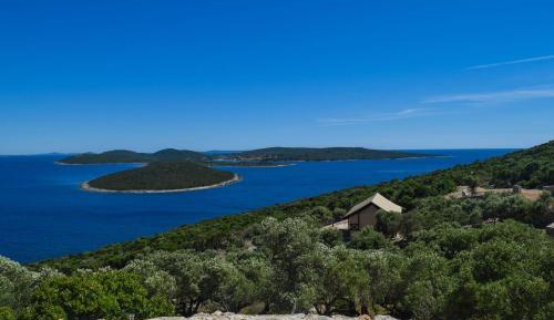 Two-Bedroom Glamping Tent with Spectacular View