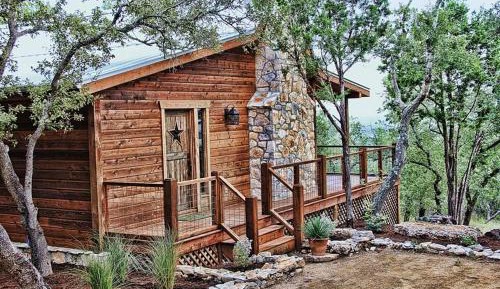 One-Bedroom Holiday Home