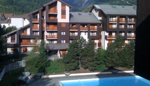 Studio with Balcony