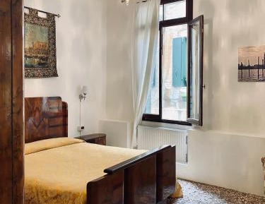 Double with Private External Bathroom