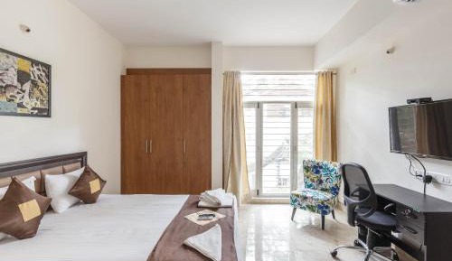 Studio Apartment