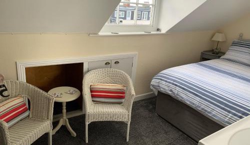 Double with Private Bathroom 3rd Floor