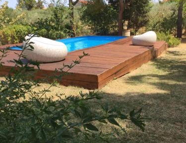 Villa with Garden View