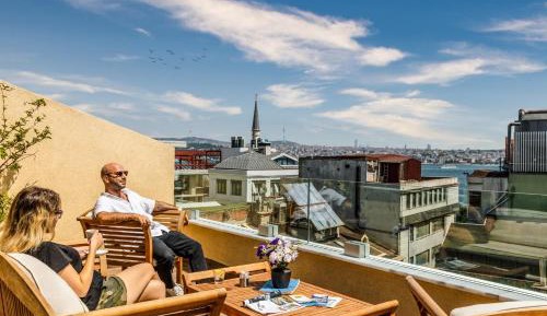 Deluxe Double Room with Balcony and Sea View
