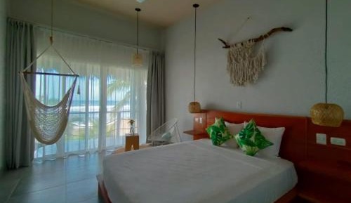 Deluxe Double Room with Balcony and Sea View