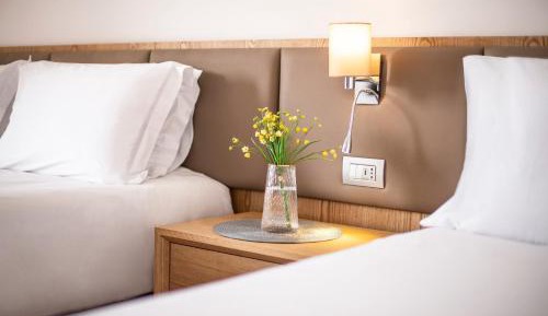 Deluxe Triple Room with Sea View
