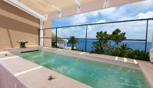 Suite Sea View with Pool