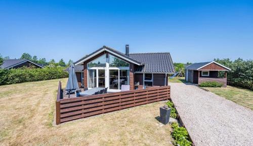 Four-Bedroom Holiday Home