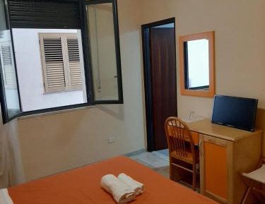Economy Double or Twin Room