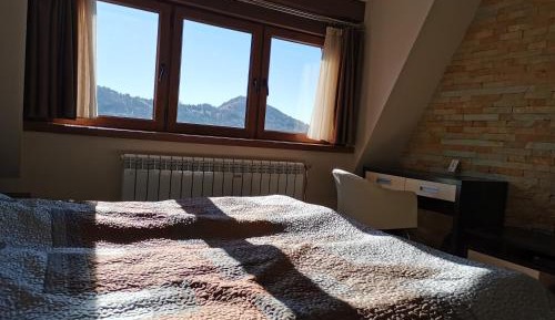 Studio with Mountain View