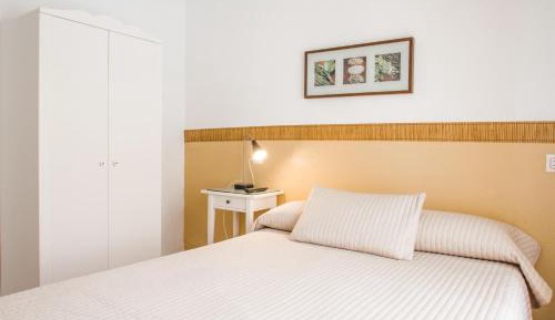 Double or Twin Room with Shared Bathroom