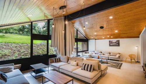 Seven-Bedroom House