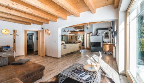 Three-Bedroom Apartment with Bath