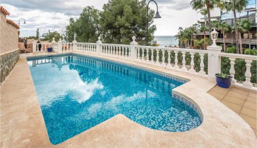 Five-Bedroom Holiday Home
