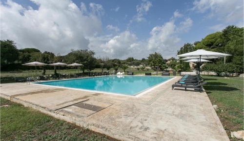 Six-Bedroom Holiday Home