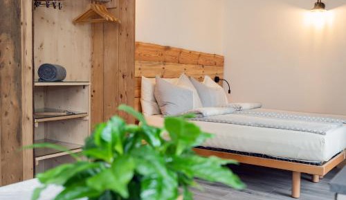 Deluxe Double or Twin Room with Balcony