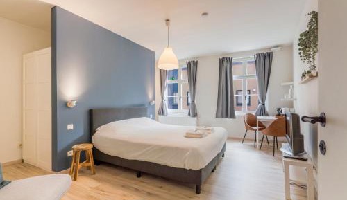 Budget Double Room with Shared Toilet