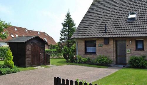 Three-Bedroom Holiday Home 