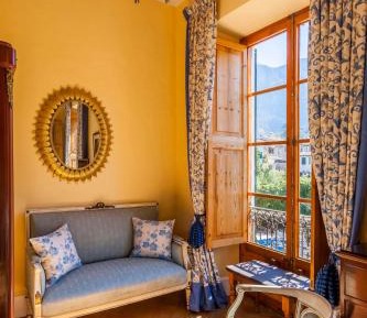 Junior Suite with Mountain View