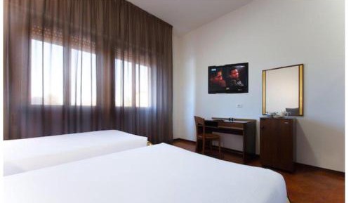 Economy Twin Room