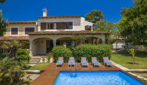 Villa with Sea View