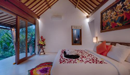 Five-Bedroom Villa with Private Pool