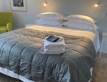 Deluxe King Suite