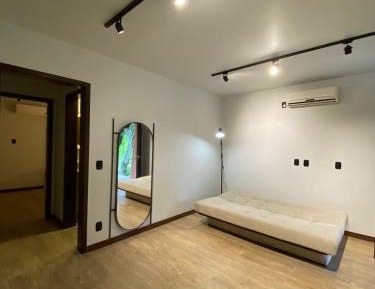 Family Room with Garden View