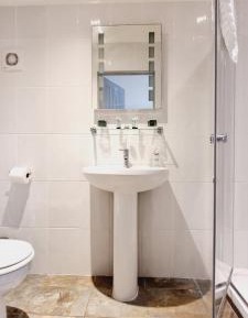 Deluxe Double Room with Shower
