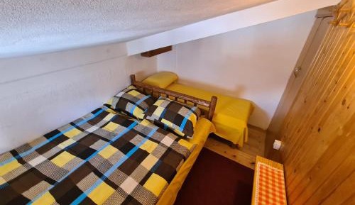 Duplex Two-Bedroom Apartment (4 Adults)