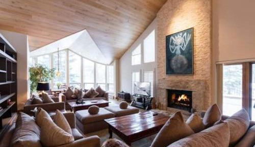 Five-Bedroom Apartment