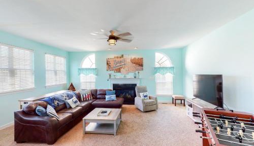 Five Bedroom Holiday Home