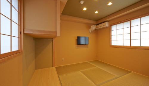 Japanese-Style Room with Private Bathroom