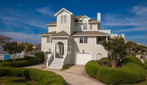Four bedroom holiday home 