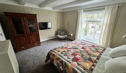 Studio Apartment with Garden View
